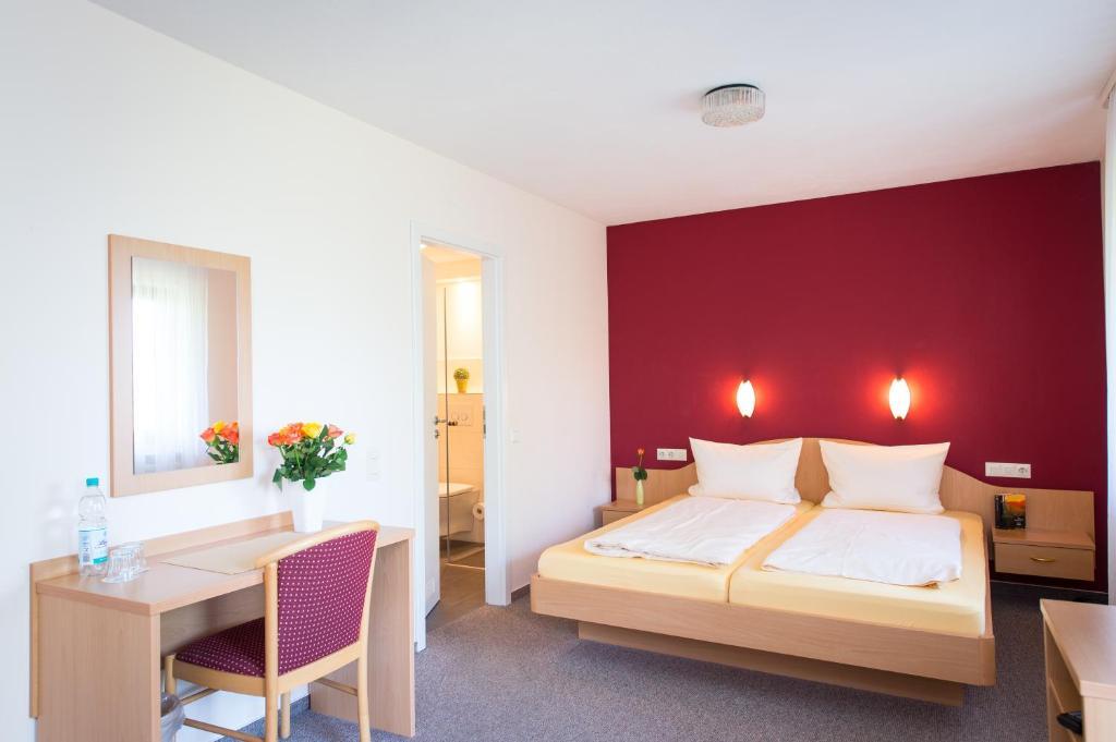 Gaestehaus Hoeferlin Bad Bellingen Ruang foto